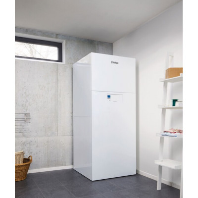 versoTHERM plus VWL 57/5 (5.65 kW) Innen aufgestellte Luft/Wasser-Wärmepumpe