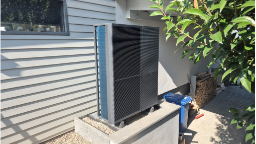 Komplette Heizungsmodernisierung mit Panasonic Aquarea Wärmepumpe 16 kW